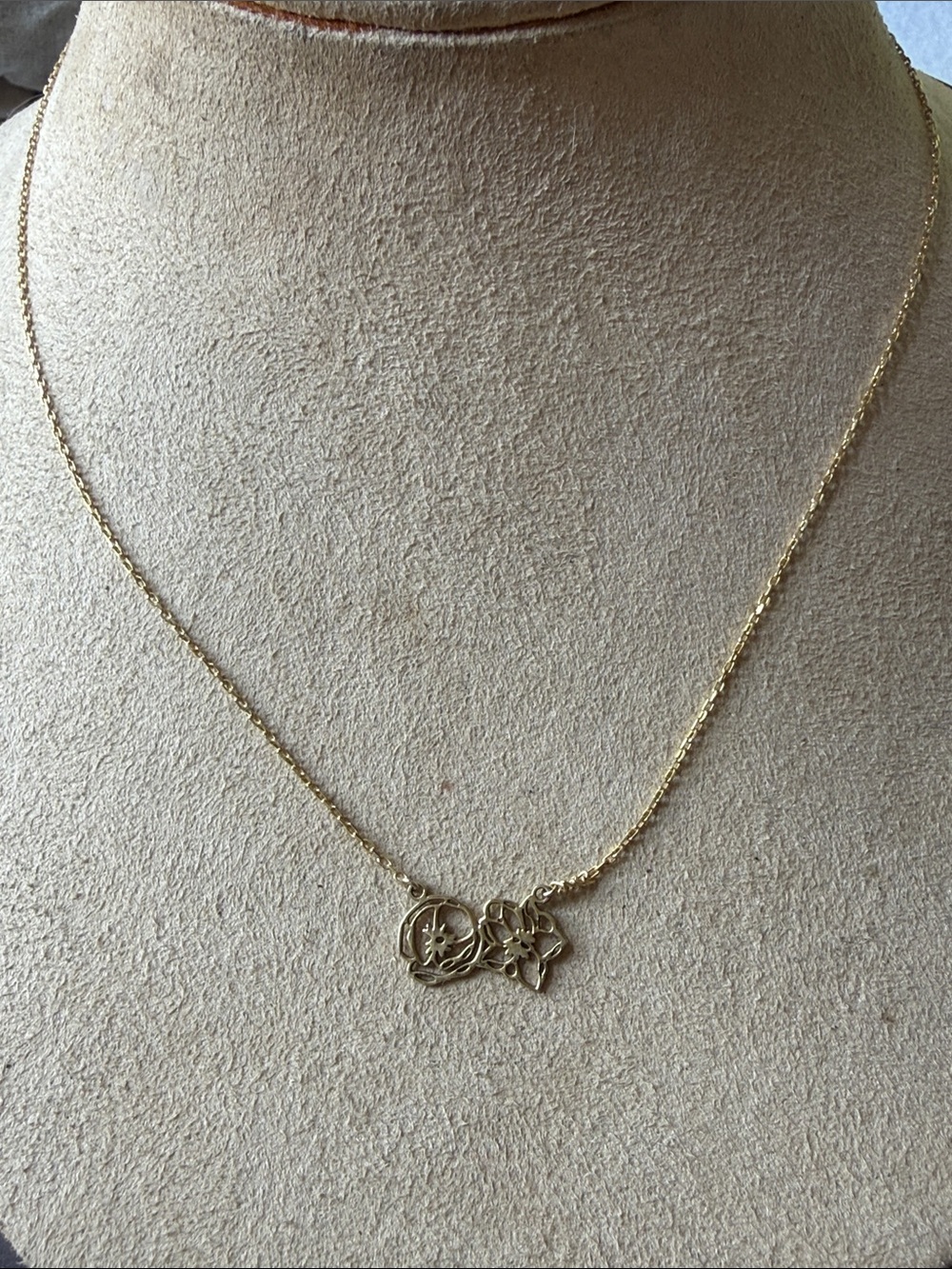 Birth Flower Necklace!